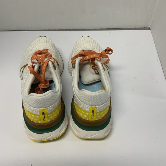 Nike React Infinity Run Flyknit 3 A.I.R. Hola Lou DO9496 001 Size 7.5 Men White main image 6